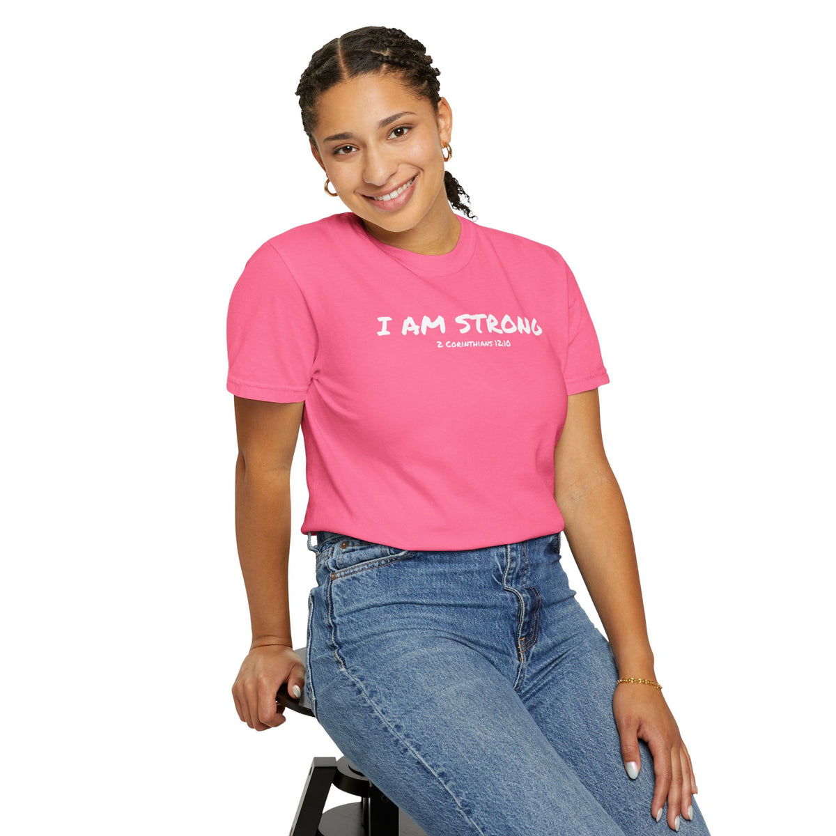 I Am Strong 2 Corinthians 12:10 Women's Breast Cancer Awareness T-shirt
